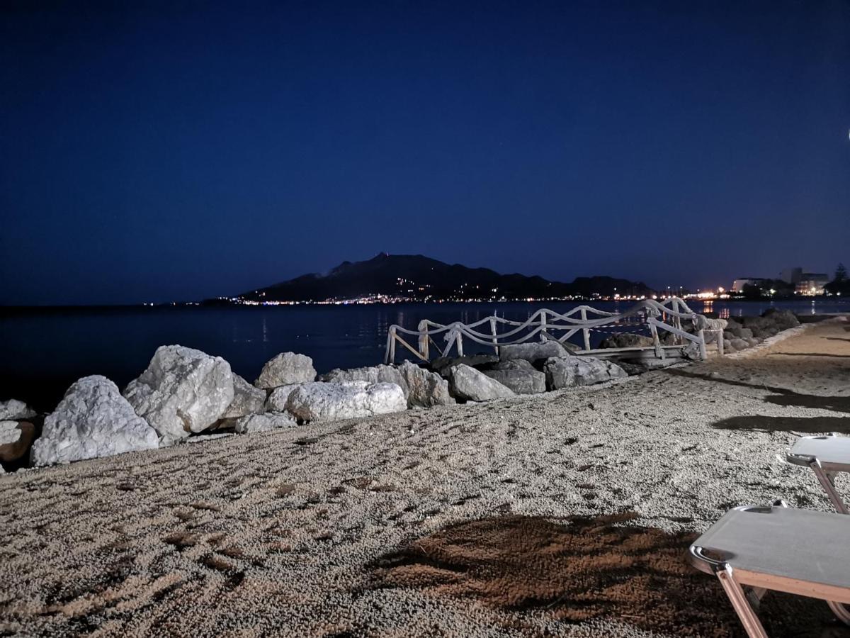 Point Ephemere Beachfront Apartments Zakynthos Town Luaran gambar